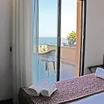 호텔 Nettunia 4*