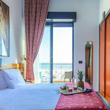 فندق Nettunia 4*